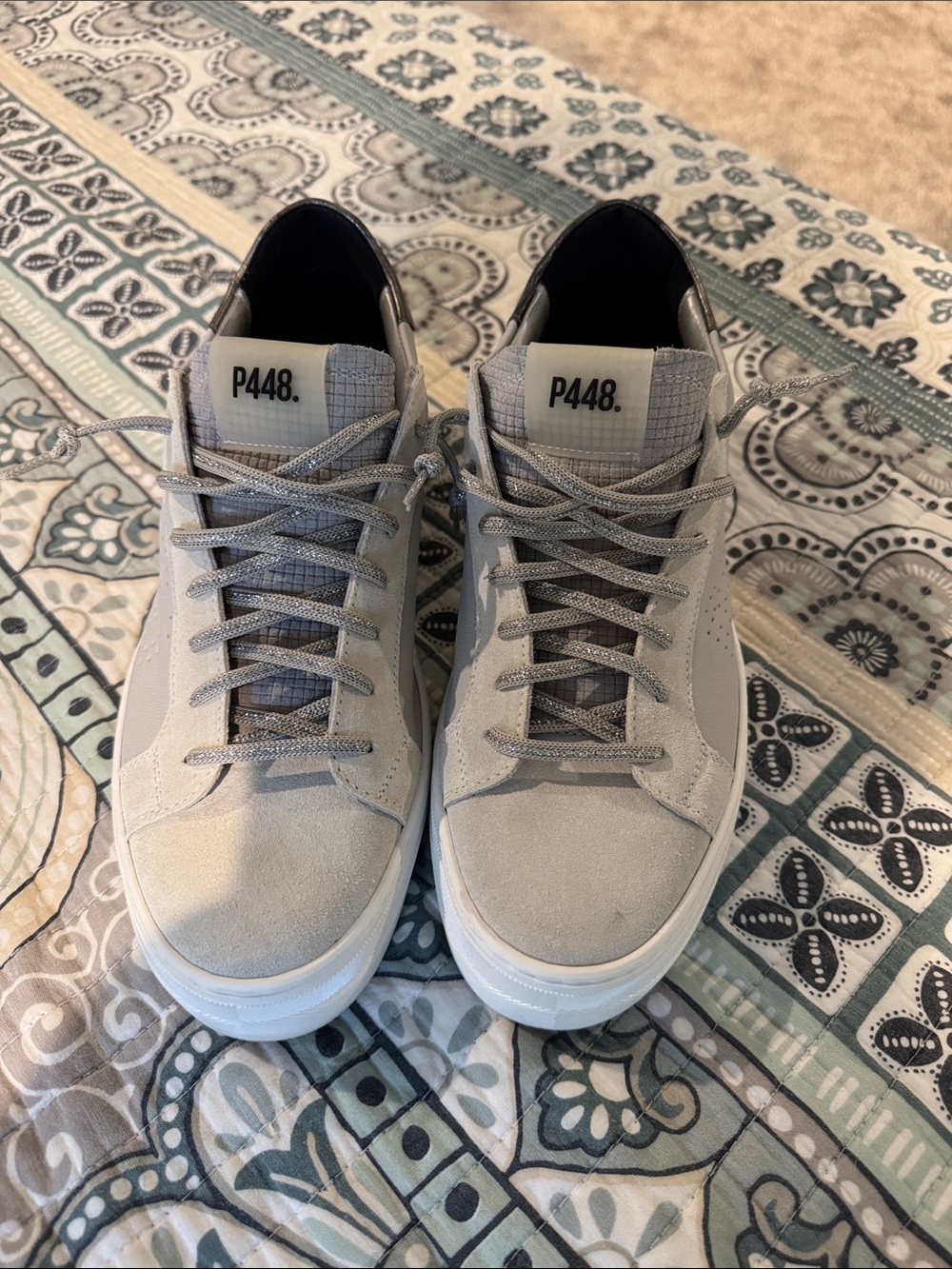 P448 Women's Light Gray Low-Top Sneakers